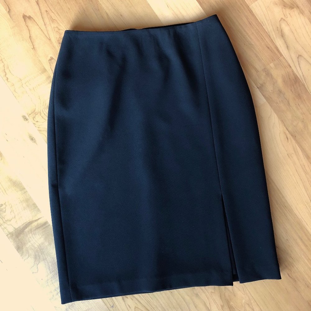 Ellen Tracy straight skirt 8" thigh slit